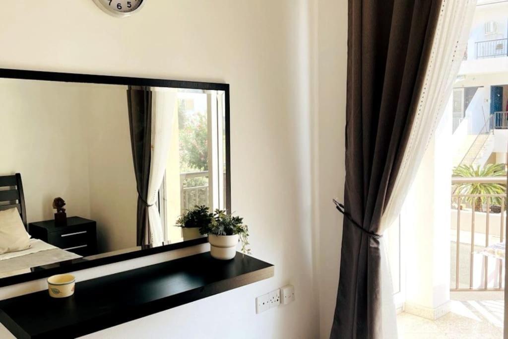 With A Luxurious Location Near The Sea *