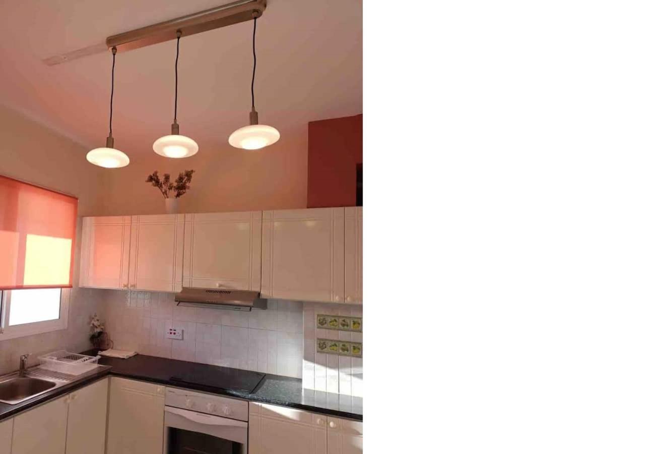 With A Luxurious Location Near The Sea *